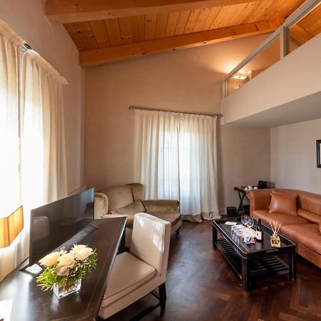 Villa Pattono Relais コスティリオーレ・ダスティ エクステリア 写真